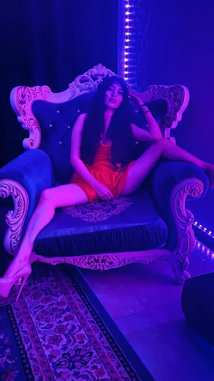 Model Alina