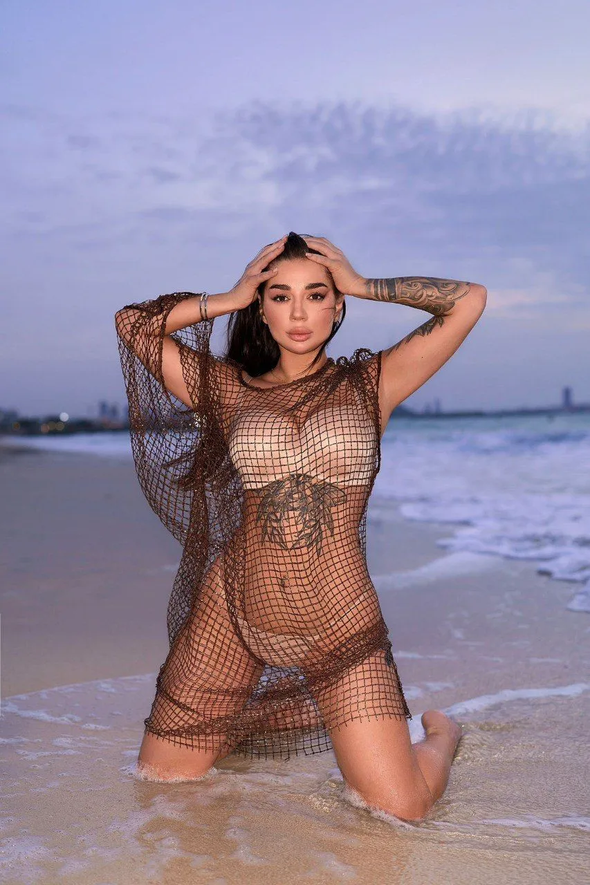 Model Jalila